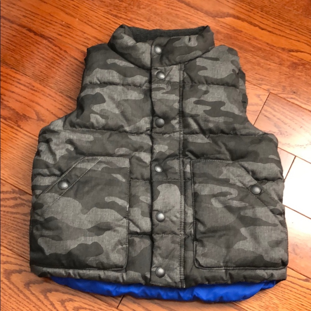 Baby Gap puffer vest, boy toddler 3T